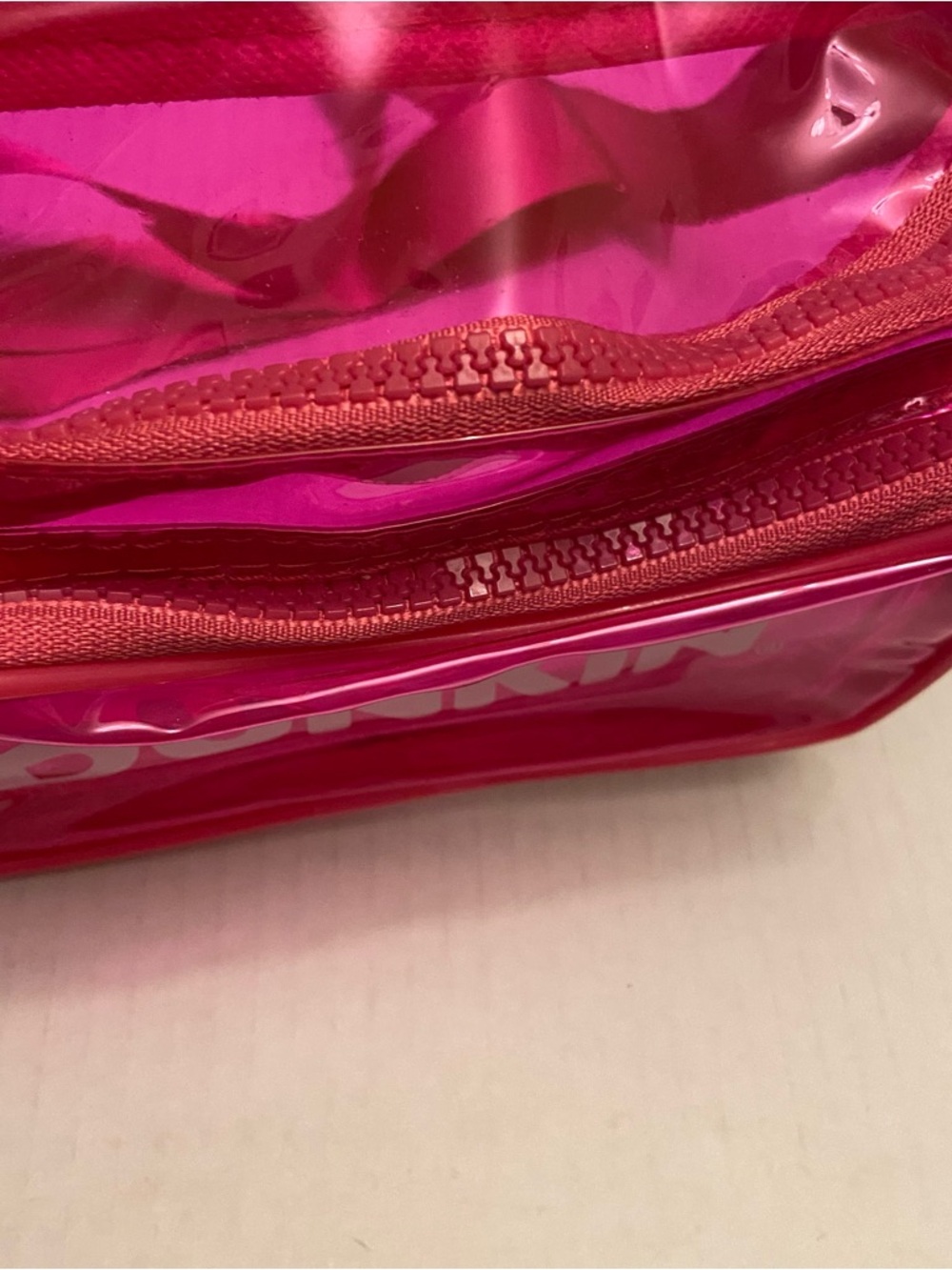 Dunkin Donuts Fanny Pack Bag HOT PINK Clear Collectible. - Picture 3 of 7